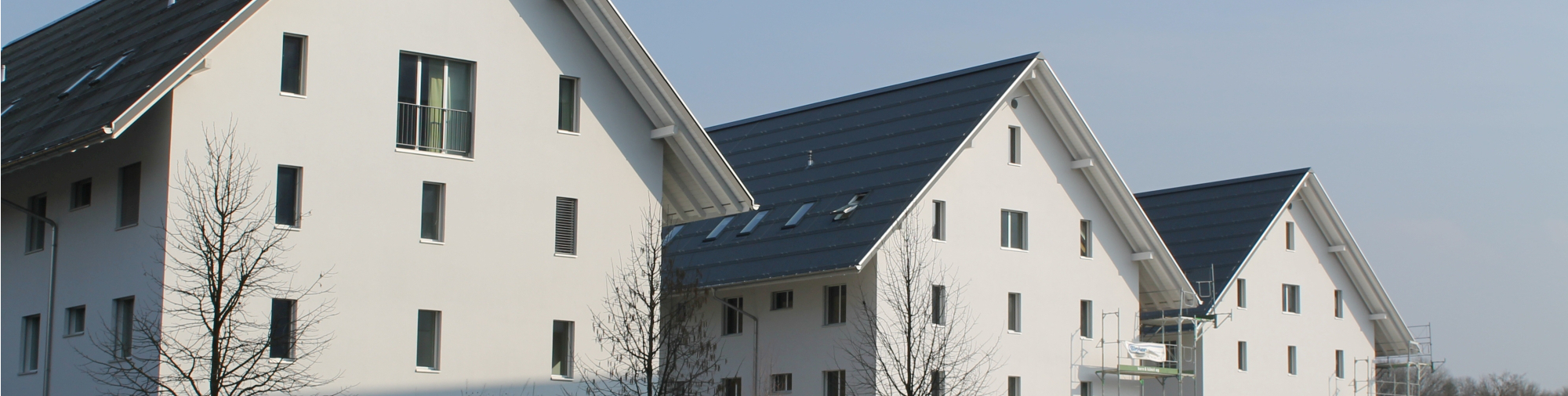 Solarpark Burgdorf hat genügend erneuerbare Energie dank Swiss Solartank und Solarsystem Jenni