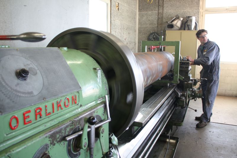 alter Oerlikon Drehbank zum Produzieren von Stahlteilen für Eigenbedarf