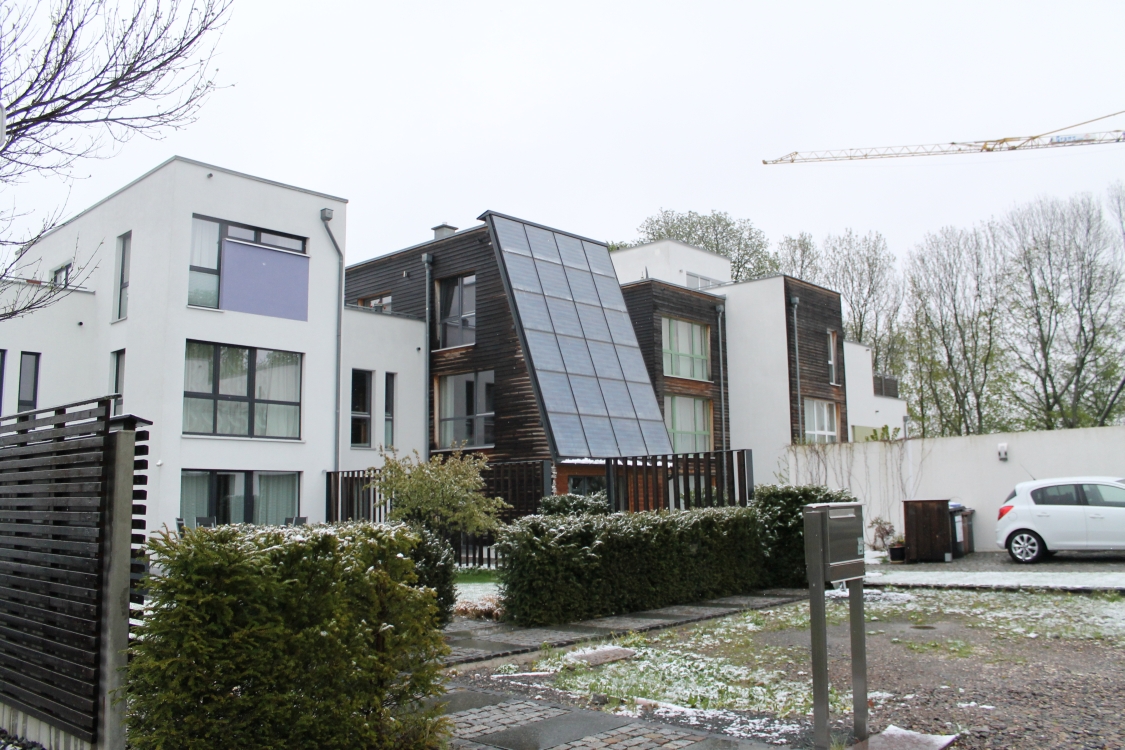 Stadthäuser am Abteiweg in Chemnitz, Reihenhäuser mit solarthermischer Heizung