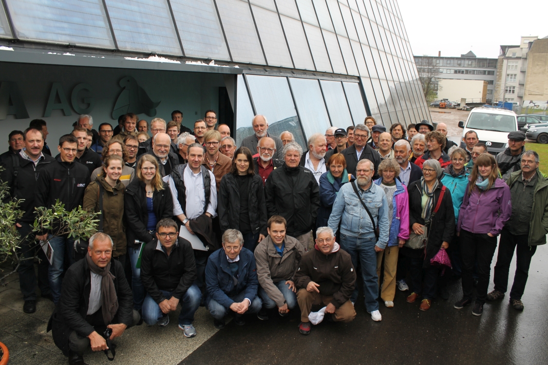 Gruppenfoto auf der Studienreise zur FASA AG und Timo Leukefeld in Freiburg